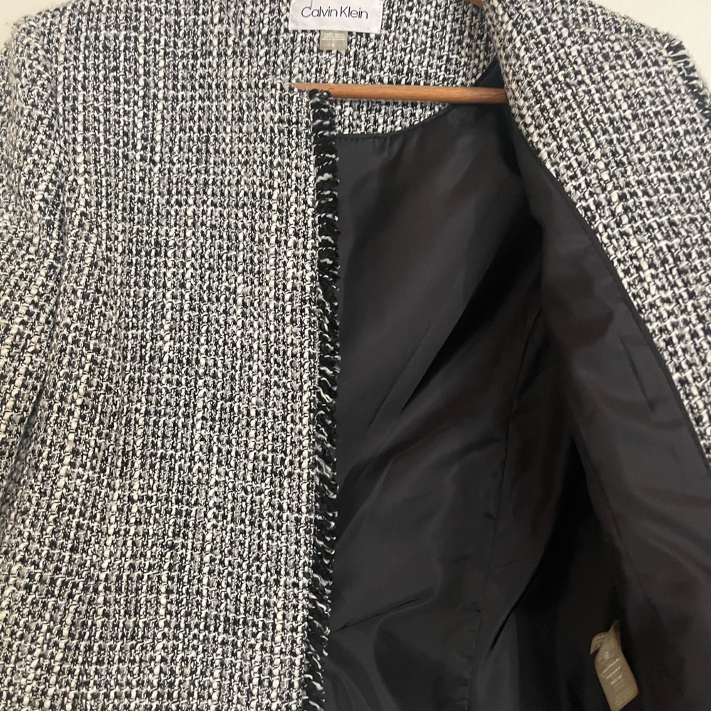 Calvin Klein jacket. - Picture 2 of 4